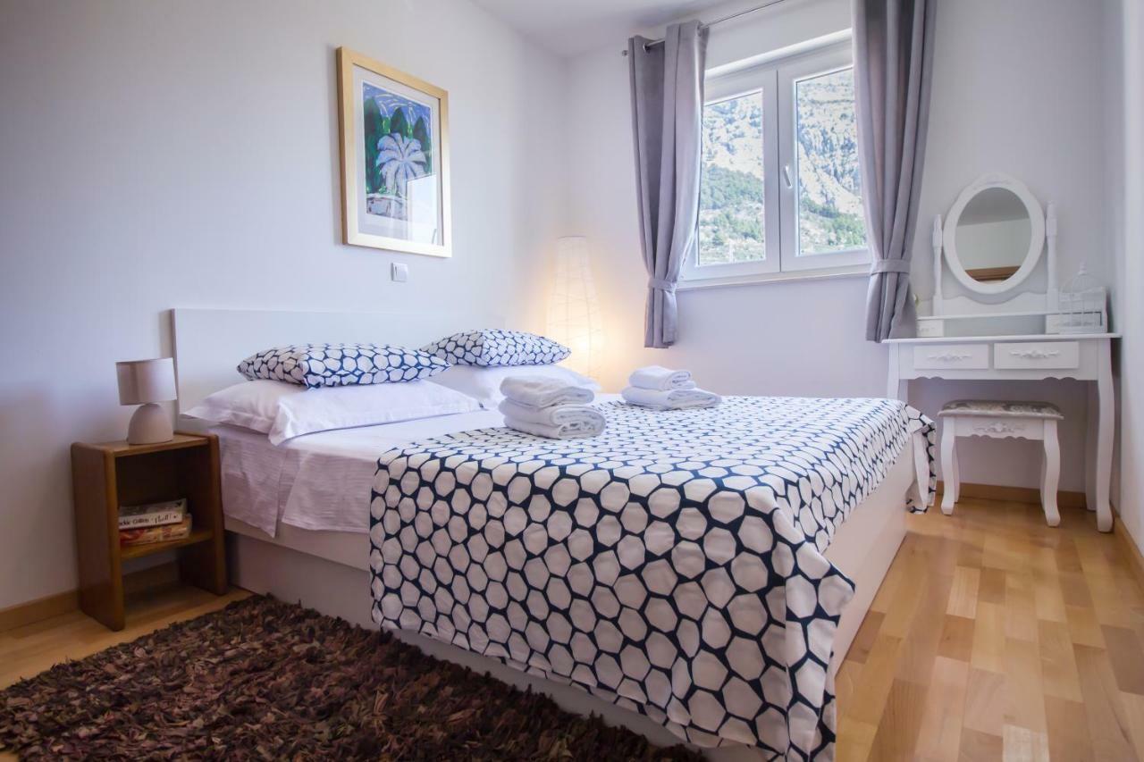Apartment Marinovic Makarska Exterior photo